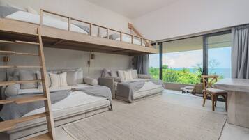 4 bedrooms, desk, free WiFi, bed sheets