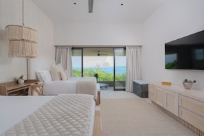 4 bedrooms, desk, free WiFi, bed sheets