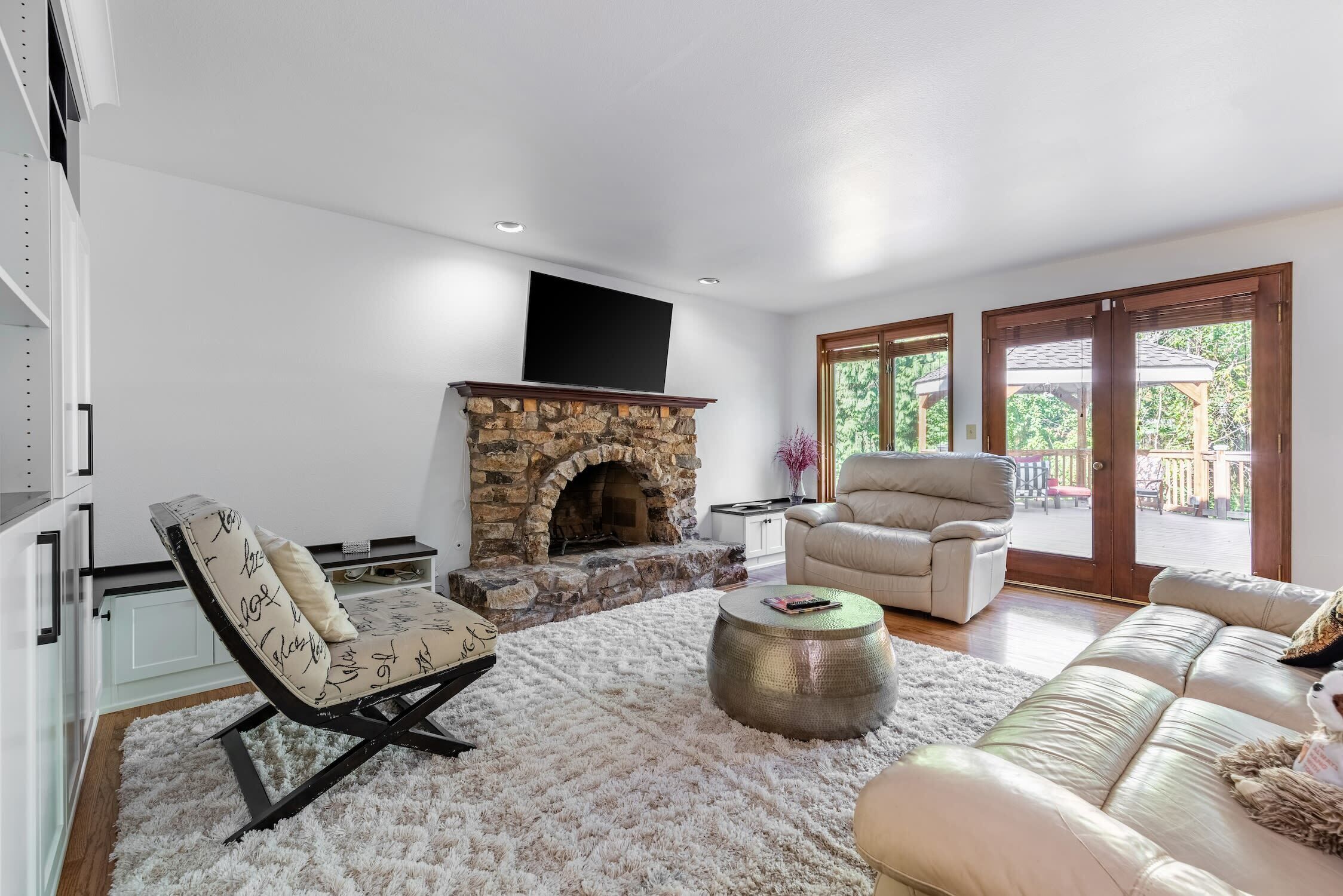 TV connectée, cheminée