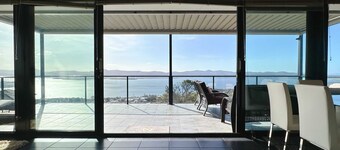 Oceanview Oasis - Close to CBD and Airport