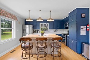 Private kitchen - The Lost Hideaway for 6 (Fayetteville)