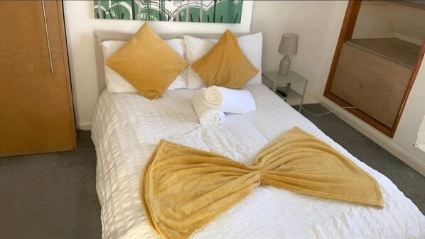 Free WiFi - City Centre Duplex Sleeps 4 H1 (Hull)