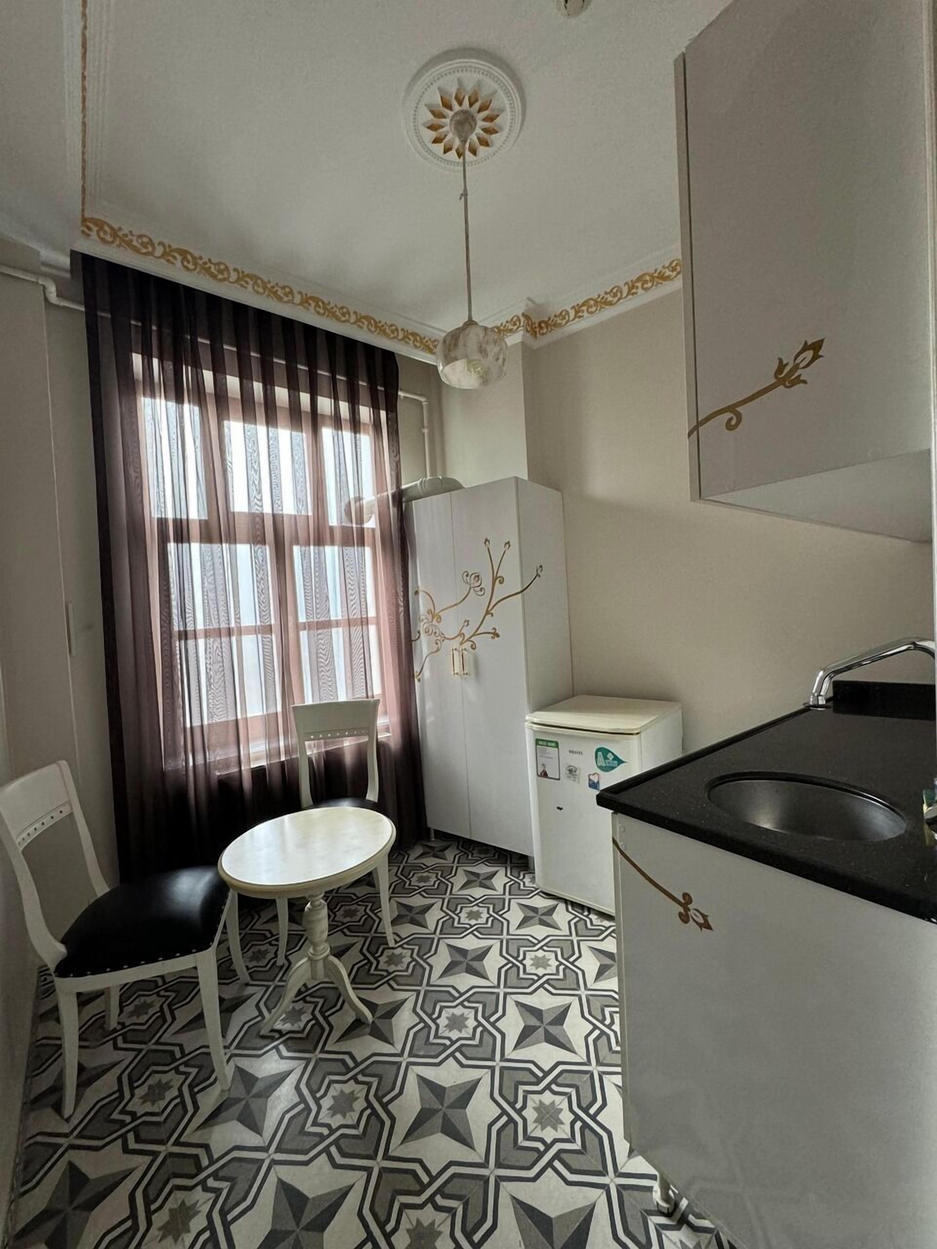 Family Room, City View | Living area