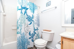Bathroom - Abaco: Oceanfront 4BR retreat in Surf City. (Surf City)