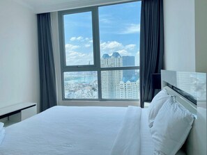 Premium bedding, desk, blackout curtains, soundproofing - V. home (Ho Chi Minh City)
