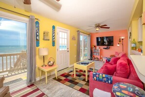 TV, DVD player - Daydream Believer - Cute and cozy 2 bedrooms 1 bath beach charmer (Surf City)