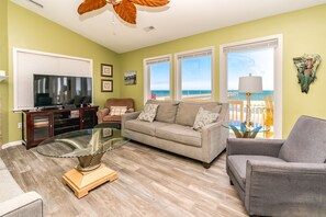 Unclassified image, 5 of 29, button - Double U Seas - Oceanfront, Dog & Cat Friendly! (Surf City)