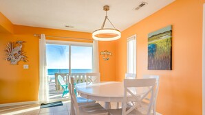 Dining - Fair Winds: Oceanfront 4-Bedroom getaway in Surf City, perfect for 10! (Surf City)