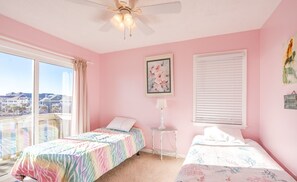 4 室のベッドルーム