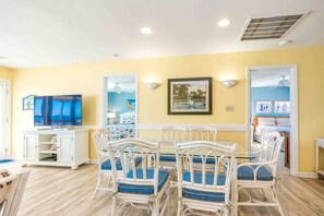 Dining - Happy Ours - Classic H-Plan Cottage Oceanfront 4 BR. (Surf City)