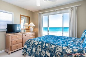4 bedrooms, iron/ironing board, WiFi