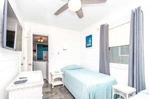 2 bedrooms - Rhyne-O - Cozy & Comfortable Beach Cottage!!! (Surf City)