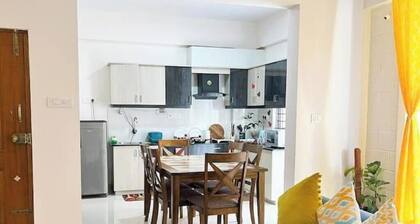Accessible Metropolitan 2BR Plush Suite Centrally Located in 2nd Phase JP Nagar