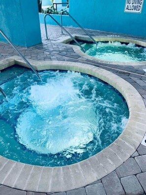 Pool - LA7 Ocean View beautiful condo right on the beach (Myrtle Beach)