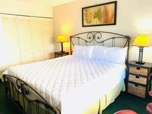 Iron/ironing board, WiFi, bed sheets - Ocean Dunes villas #24, stay close to the beach (Myrtle Beach)