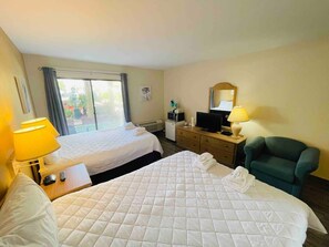 Iron/ironing board, WiFi, bed sheets - Ocean Dunes Villas #16, stay close to the beach (Myrtle Beach)