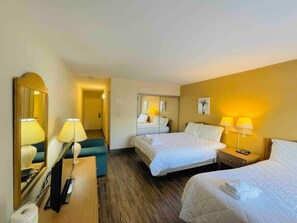 Iron/ironing board, WiFi, bed sheets - Ocean Dunes Villas #16, stay close to the beach (Myrtle Beach)
