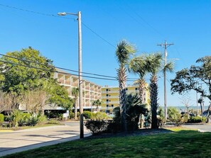 Property grounds - Ocean Dunes Villas #14, best location on the beach (Myrtle Beach)