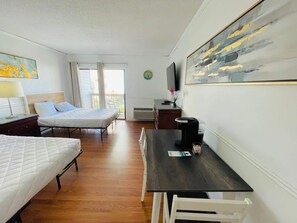 Bügeleisen/Bügelbrett, WLAN, Bettwäsche