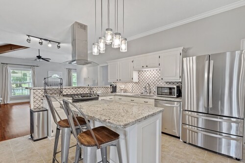 Downtown 3 Bedroom Home