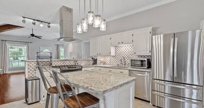 Downtown 3 Bedroom Home