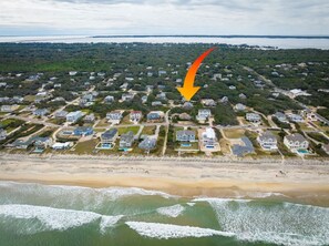 Una spiaggia nelle vicinanze