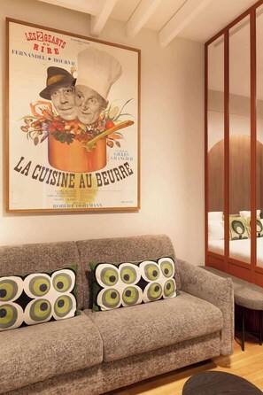 Interior - A Wonderful 2-BR/2BA in Montmartre (Paris)
