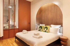 2 soverom, strykejern/-brett, reiseseng for barn og wi-fi