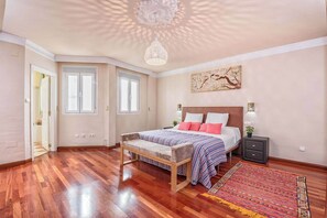 Family Apartment, City View | 3 bedrooms, down comforters, desk, laptop workspace - Solaga - Emma (Málaga)