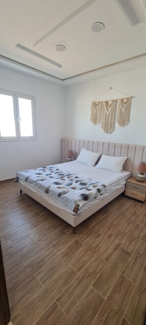 3 habitaciones, tabla de planchar con plancha y wifi gratis