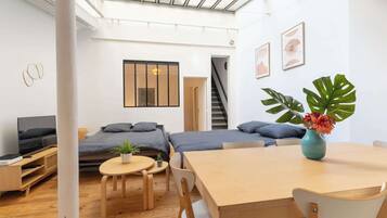 2 slaapkamers, een strijkplank/strijkijzer, wifi, beddengoed