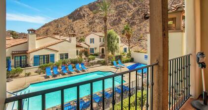 Fabulous remodeled and upgraded 3 bedroom townhome LQ117 Lic-260554