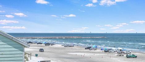 På stranden