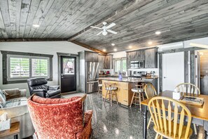 Nhà (2 Bedrooms) | Nội thất