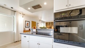 Apartment (2 Bedrooms) | Bahagian dalam