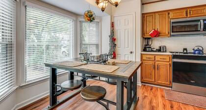 Quiet Marietta Townhome ~ 5 Mi to The Battery!