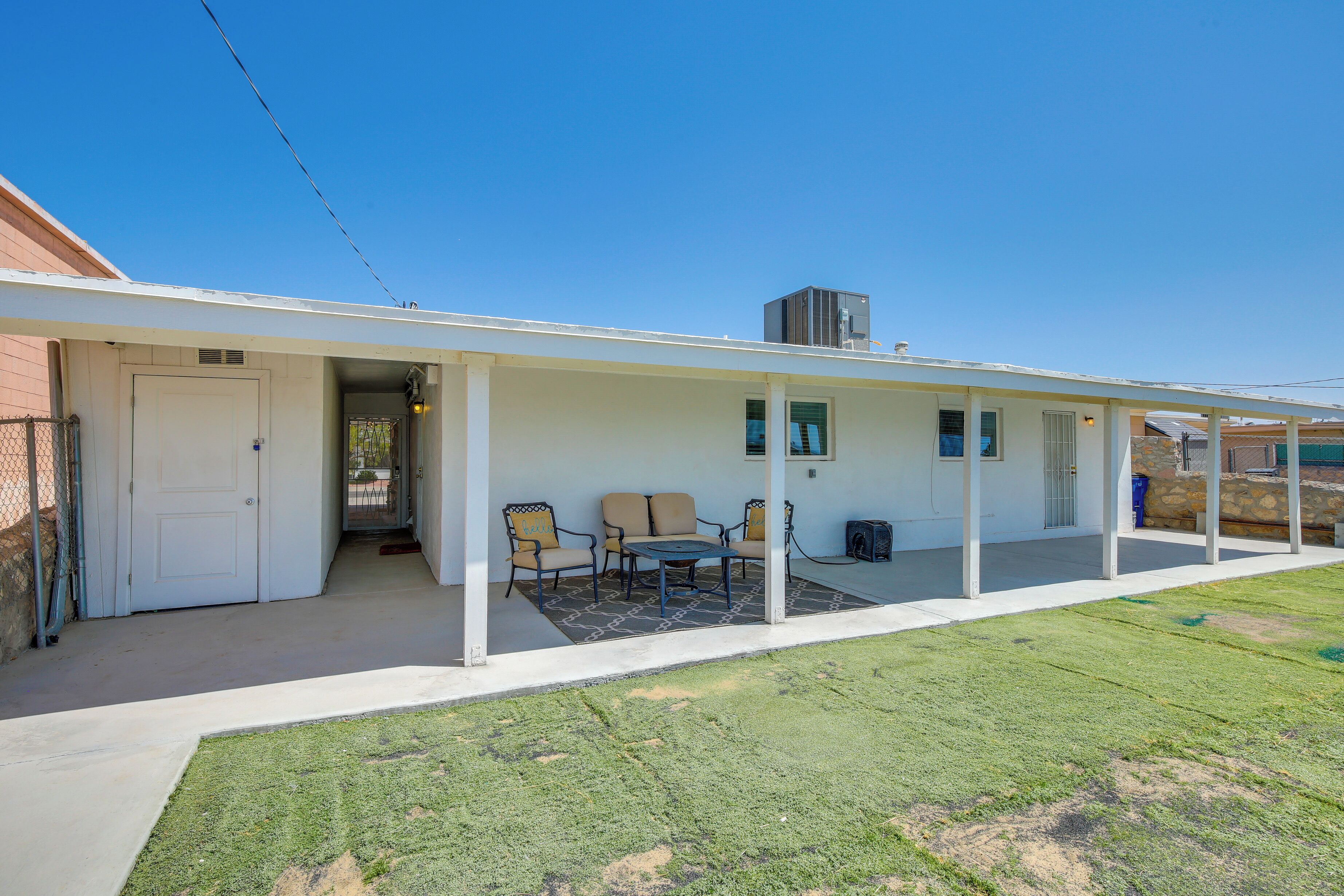 House (1 Bedroom) | Interior