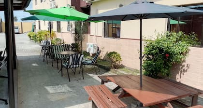 Palace Holiday Inn LTD