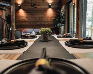 Dining - Hideaway Smoky A-Frame (Sevierville)