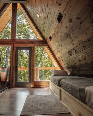 2 camere, una scrivania, ferro/asse da stiro, Wi-Fi gratuito