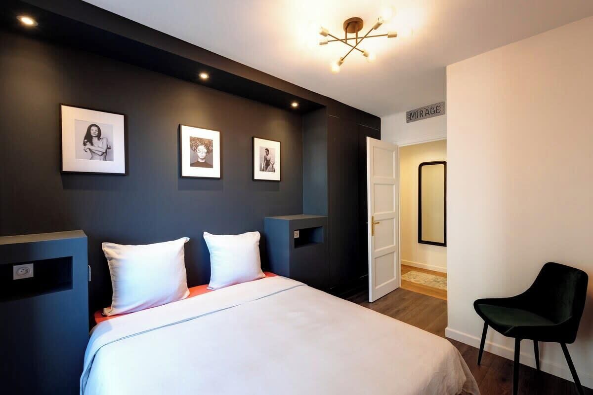 3 bedrooms, iron/ironing board, travel crib, WiFi