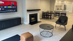 Interior - Right at Home Plate - 2BDR, 2.5 BA - 2 Blocks from Navy Yard Metro! (Washington)