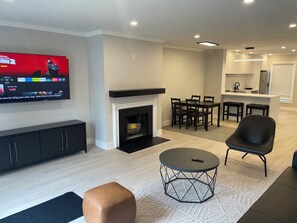 Interior - Right at Home Plate - 2BDR, 2.5 BA - 2 Blocks from Navy Yard Metro! (Washington)