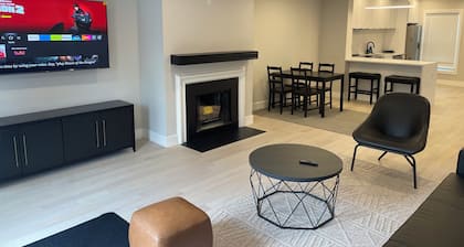 Right at Home Plate - 2BDR, 2.5 BA - 2 Blocks from Navy Yard Metro!