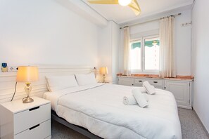 2 quartos, ferros/tábuas de passar roupa, Wi-Fi de cortesia