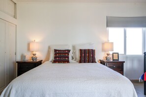 3 makuuhuonetta, silitysrauta/-lauta, Wi-Fi, vuodevaatteet