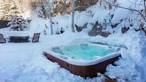 Outdoor spa tub - Extraordinary Location For Large Groups | Apex Grande (Steamboat Springs)