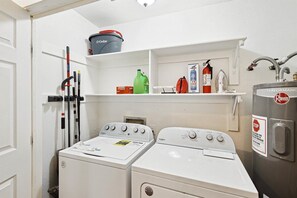 Interior - 3BD Farmhouse Country Living - Pool, Patio, Firepit (McKinney)