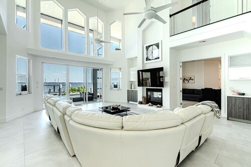 Breathtaking 6BD Riverfront Mansion w Pool