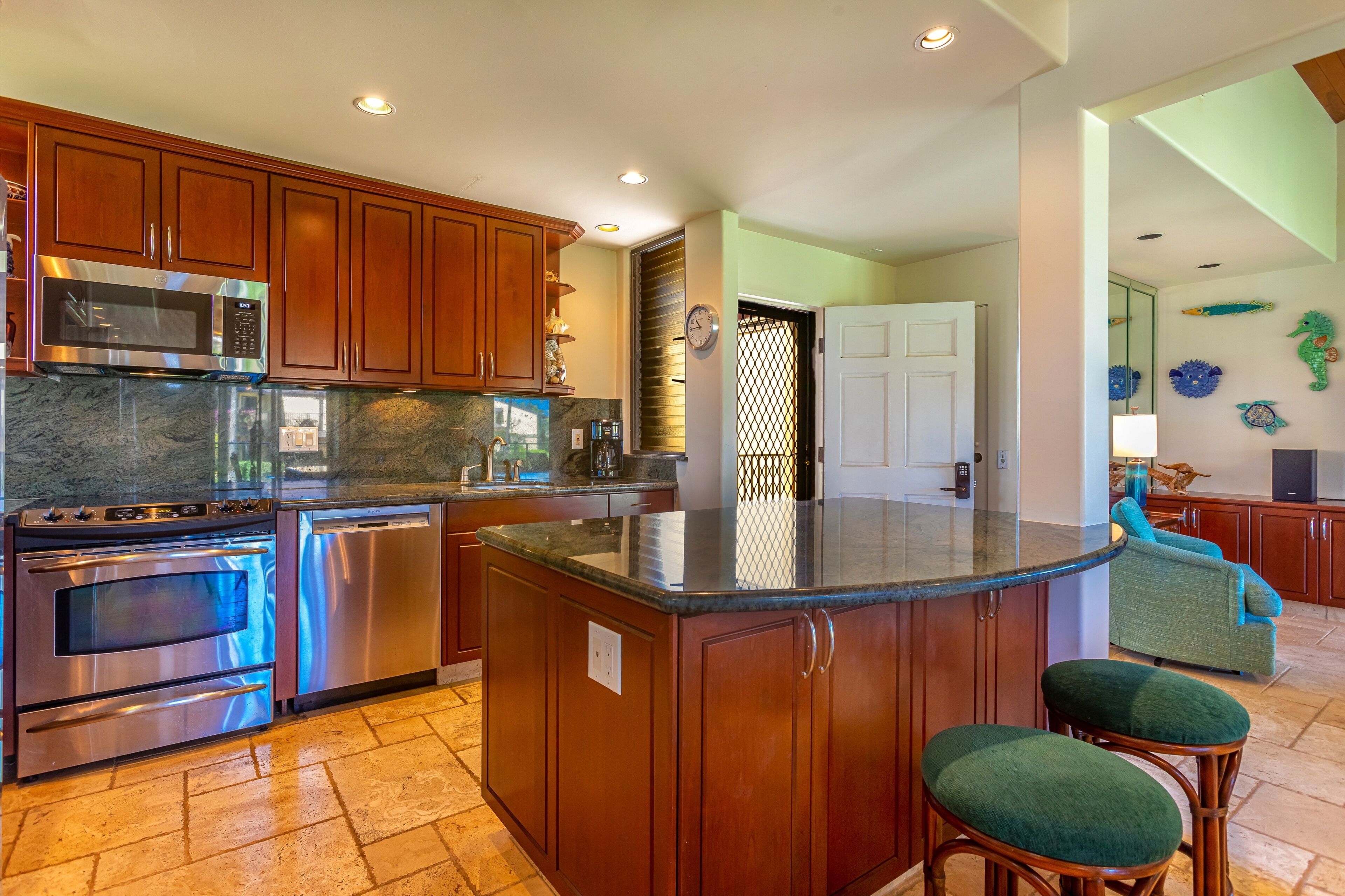 Condo, 1 Bedroom | Private kitchen | Coffee/tea maker, fridge, oven, toaster